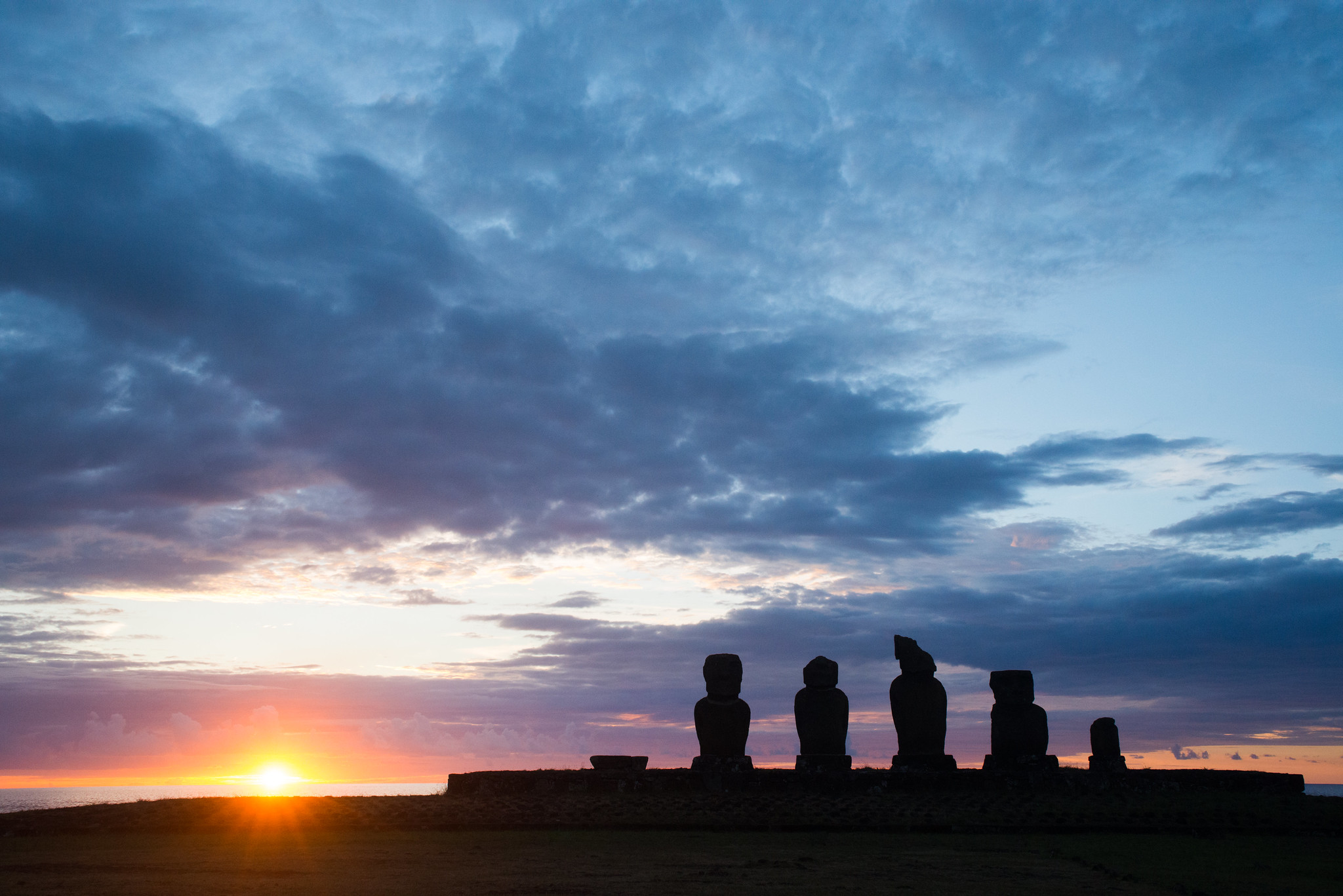ahu tahai at sunset