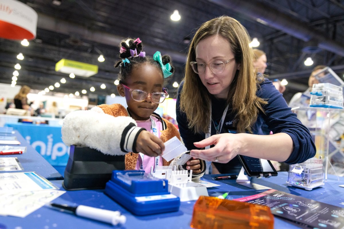 nsta trade show member helping kids